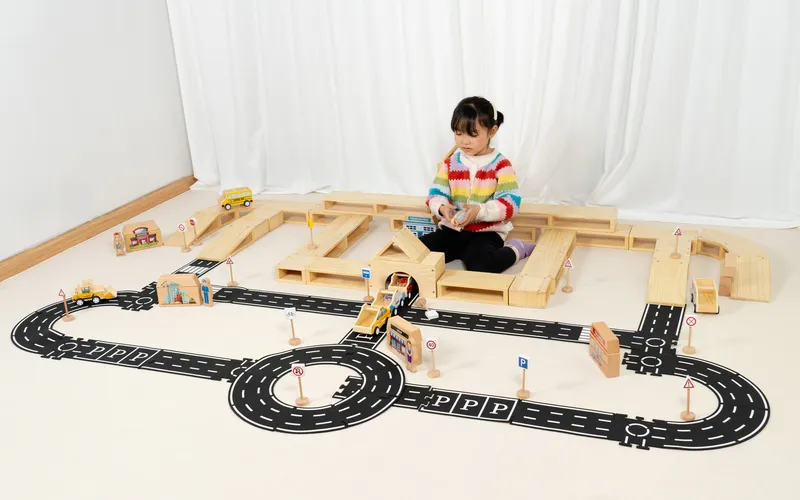 Realistic road surfaces and architectural integration