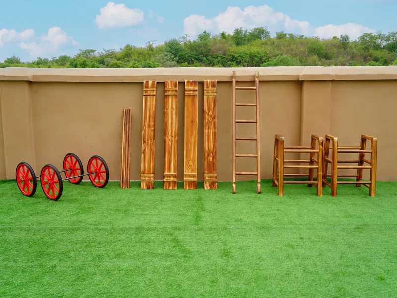 Complete 13-piece train adventure playset