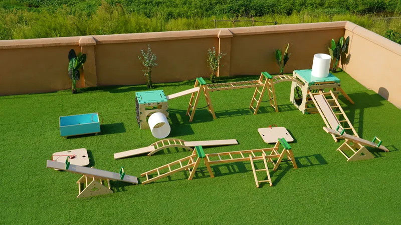 Premium New Zealand pine construction with multi-layer board elements