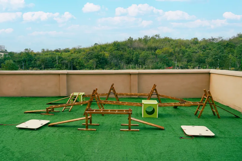 Essential equipment configurations with avocado storage bin