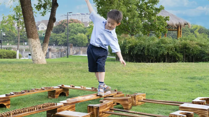 kids obstacle course equipment with age-appropriate challenges for preschool children