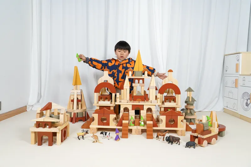 39 diverse architectural shapes for castle building