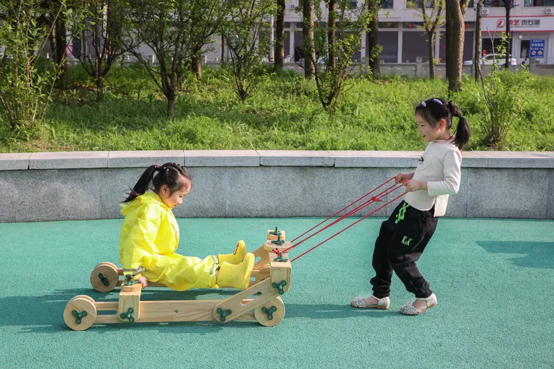 Comprehensive STEM education features