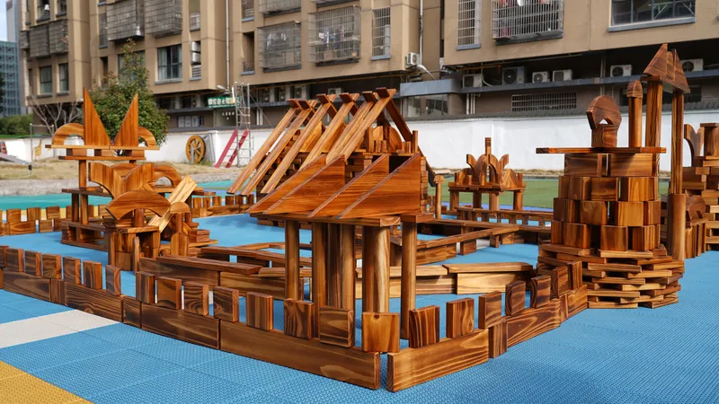 Enhanced component variety for complex construction