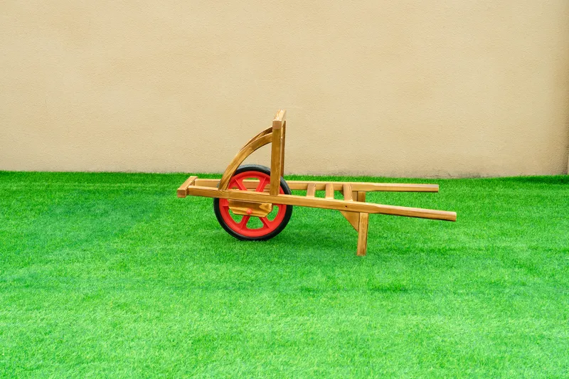 Weather-resistant transportation vehicles with PU tires