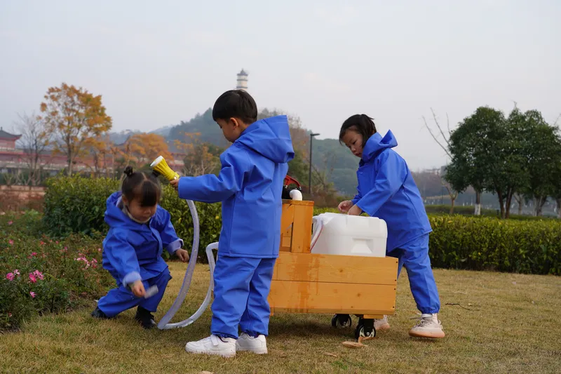 Water wheel and pumping mechanism detailed view