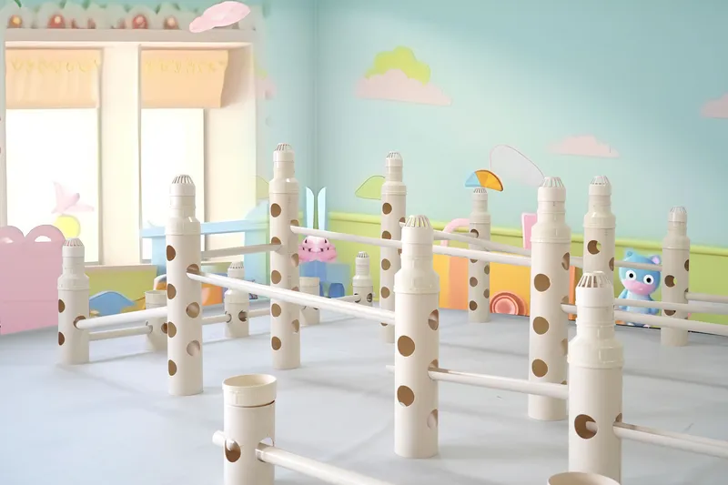 Multi-height columns and connecting tubes