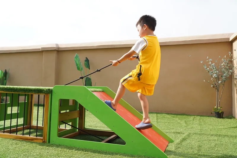 Finnish pine anti-corrosion wood construction with PP components