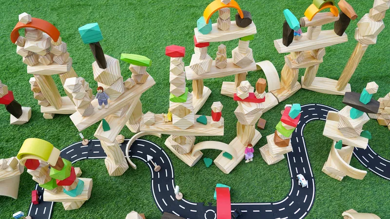 Various cubic forms and rainbow arch elements