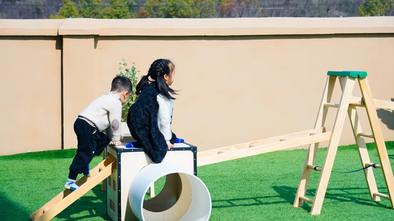 24-piece luxury sports combination components