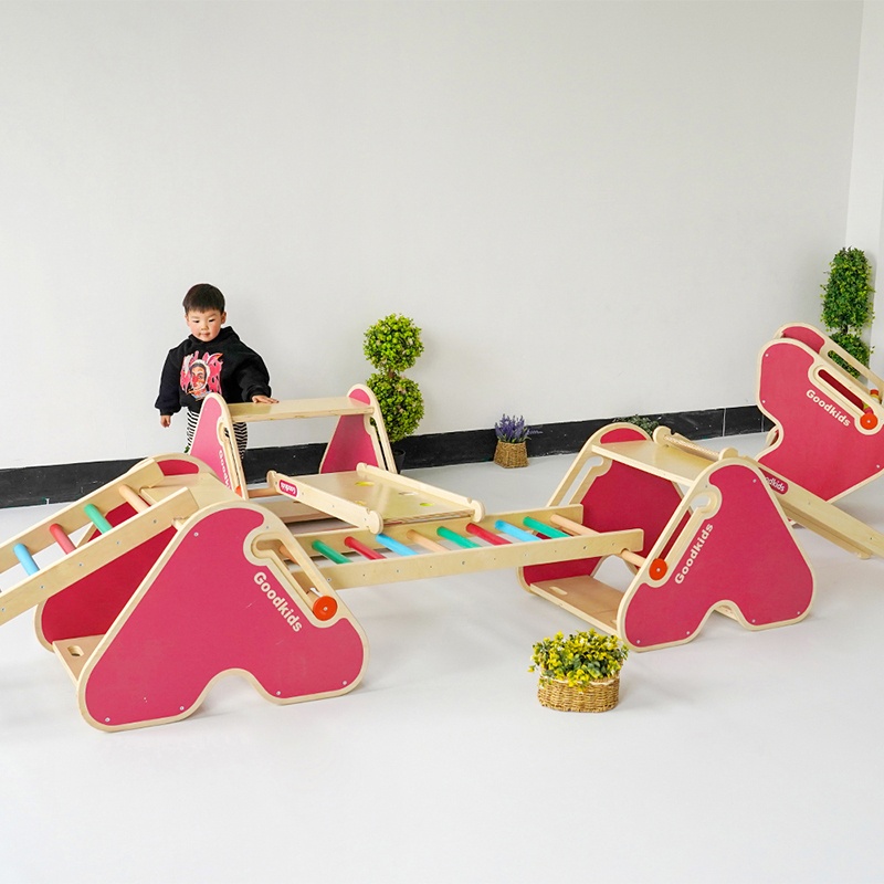 Daycare Play Set 7 Daycare Play Set - Childcare environment application
