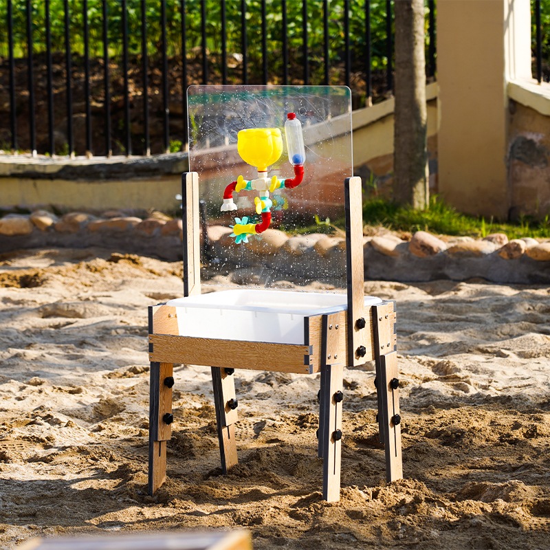 Creative water play activities demonstration