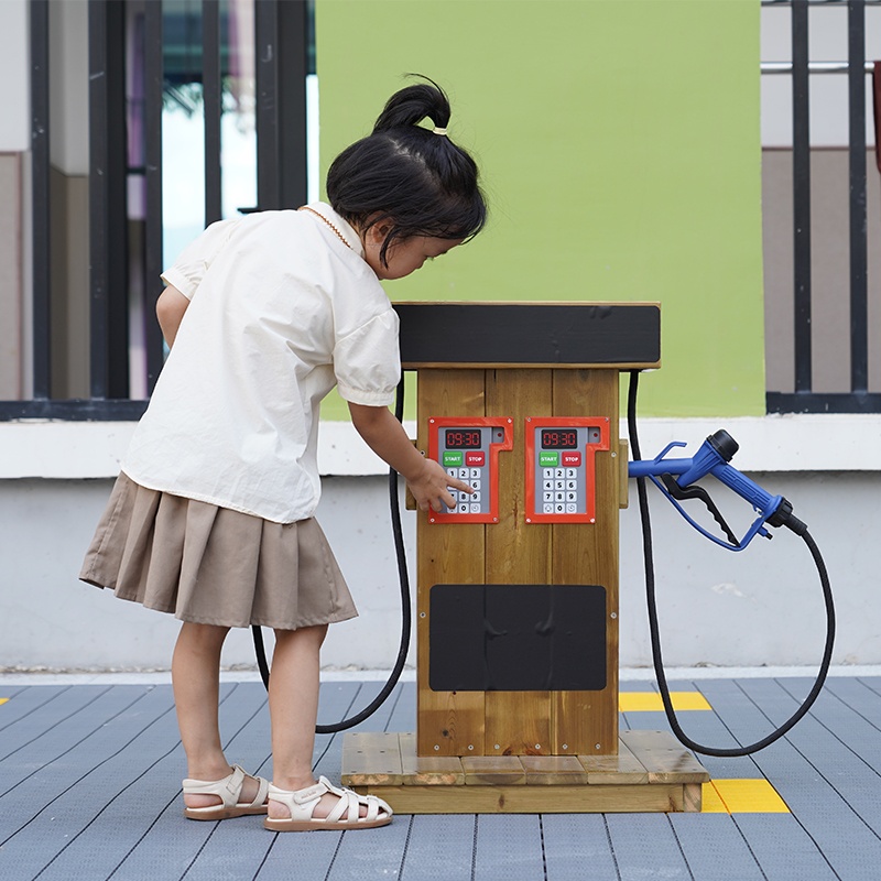 Full station setup for outdoor pretend play