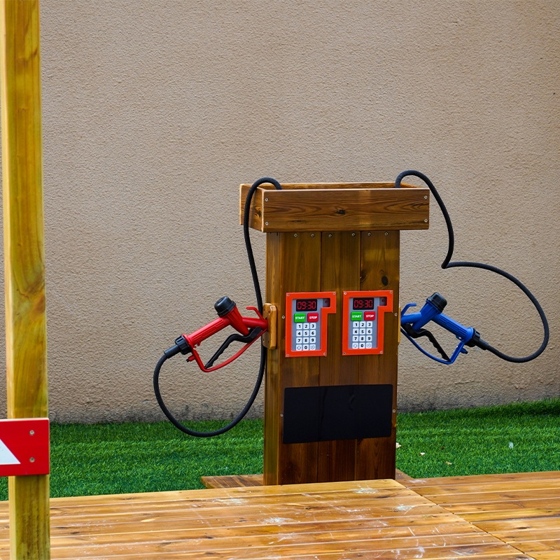 Complete outdoor traffic learning environment