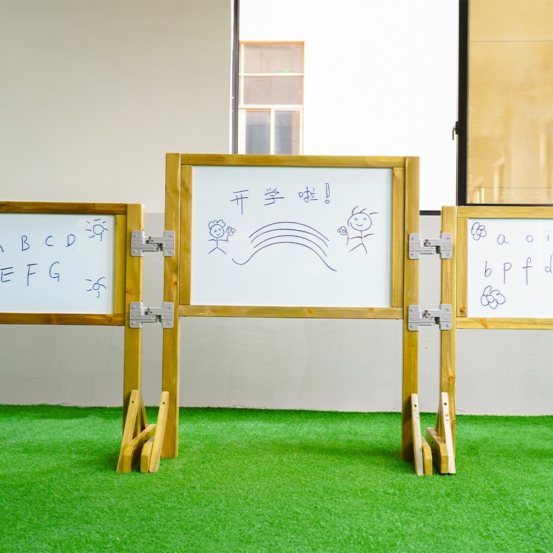 Educational tracking and visual learning setup