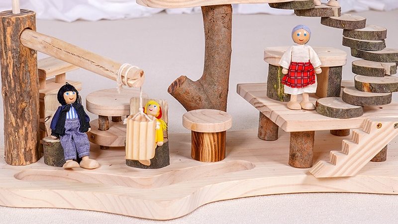 natural wooden materials supporting effective preschool classroom ideas and learning