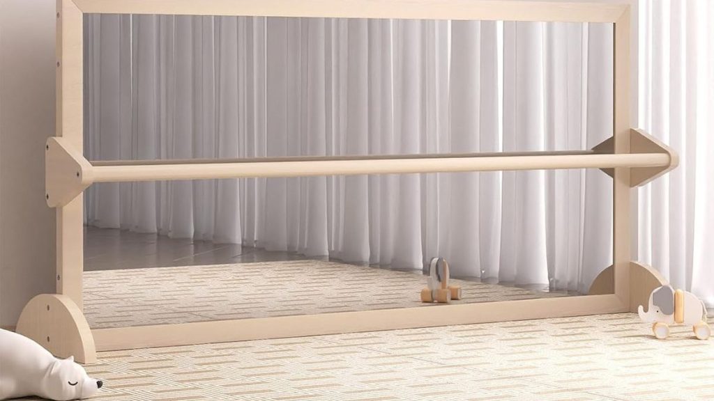 Montessori Mirror: Essential Guide for Early Education Centers 1 montessori mirror in a bright classroom setting