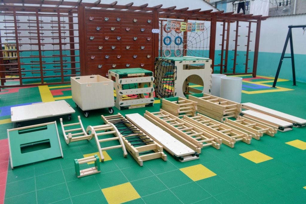 Outdoor Obstacle Course Equipment: 253pcs Modular STEM Playset