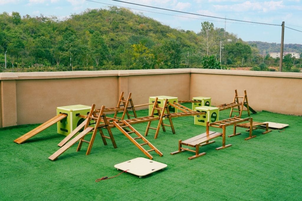 Obstacle Course Equipment: 34pcs Carbonized Outdoor Set & Bin