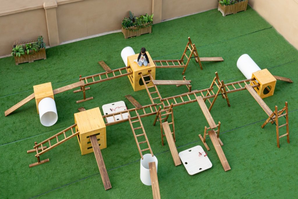 Wooden Outdoor Obstacle Course: 40pcs Kids Climbing Frame Set