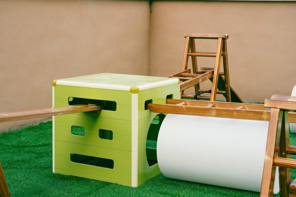 Children's Obstacle Course Equipment: 41pcs Carbonized Set & Avocado Bin