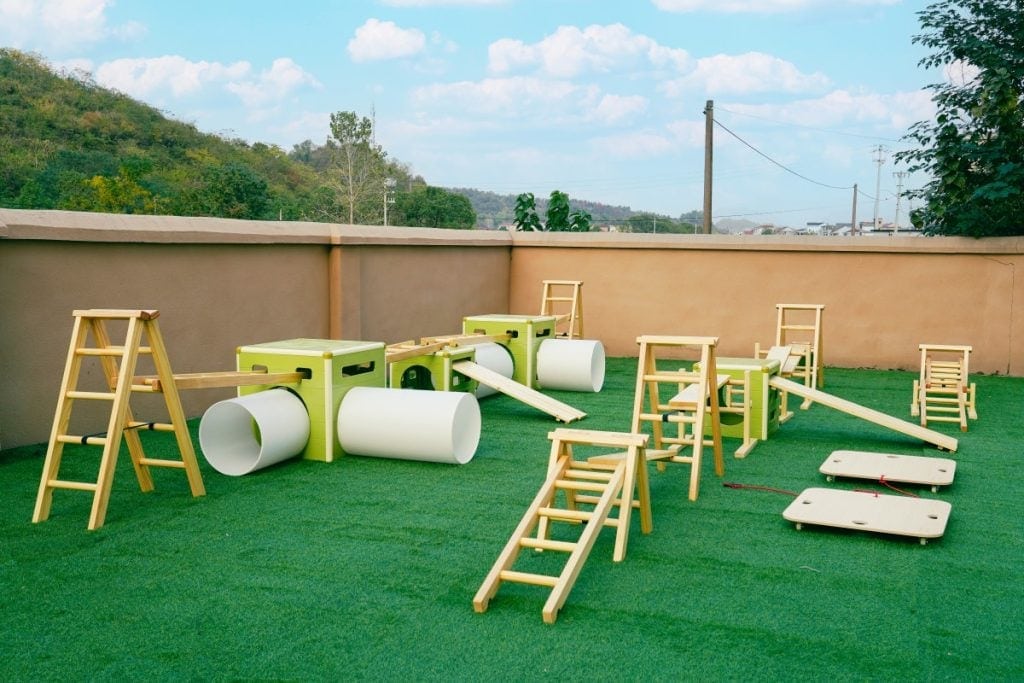 Kids Obstacle Course Set: 41pcs Natural Wood & Storage Bin