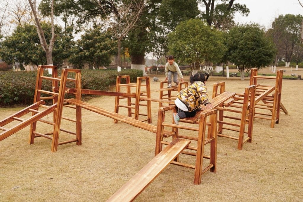 Anji Play Materials: 16pcs Wooden Playground Equipment Set