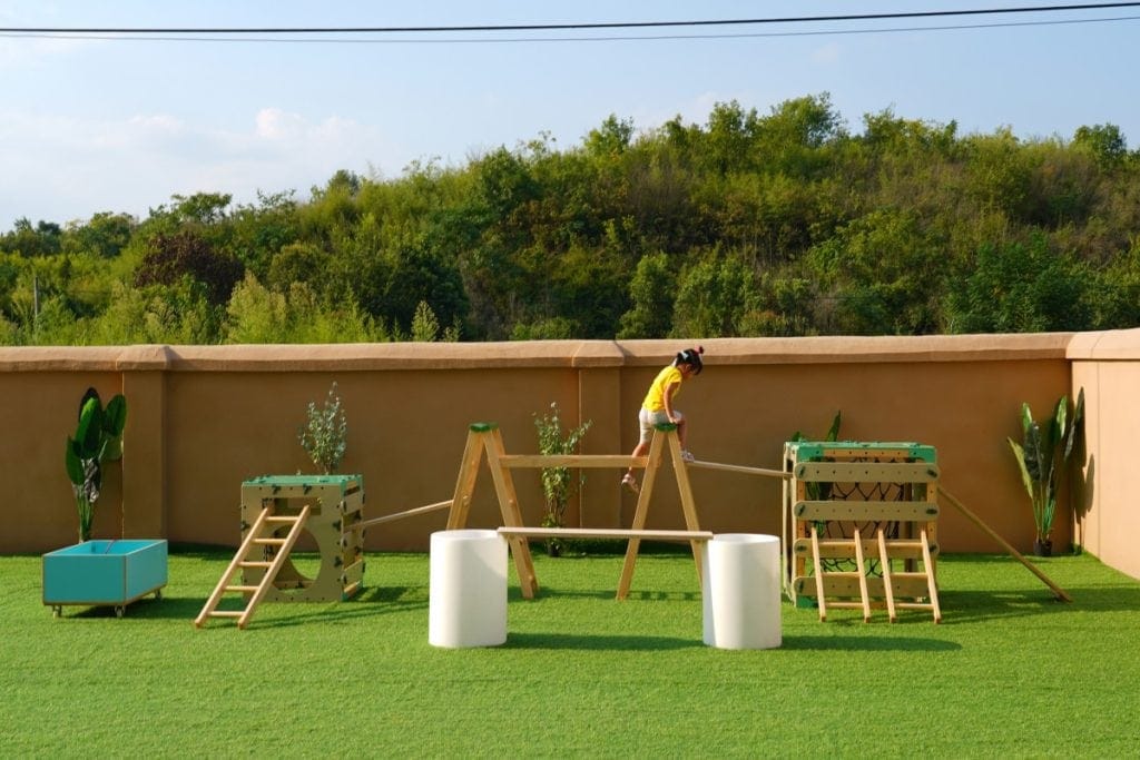 Children's Obstacle Course Equipment: 235pcs Modular STEM Playset