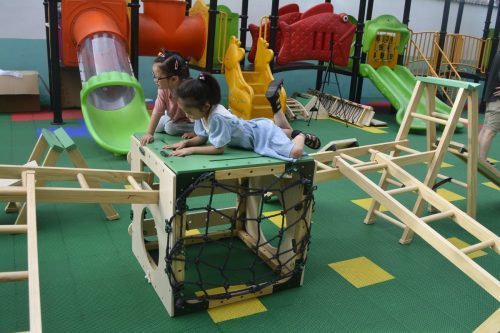 Children's Obstacle Course Equipment: 235pcs Modular STEM Playset