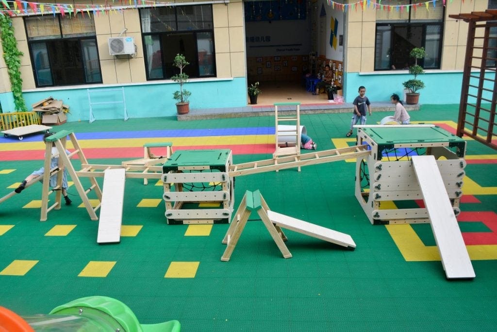 Children's Obstacle Course Equipment: 235pcs Modular STEM Playset