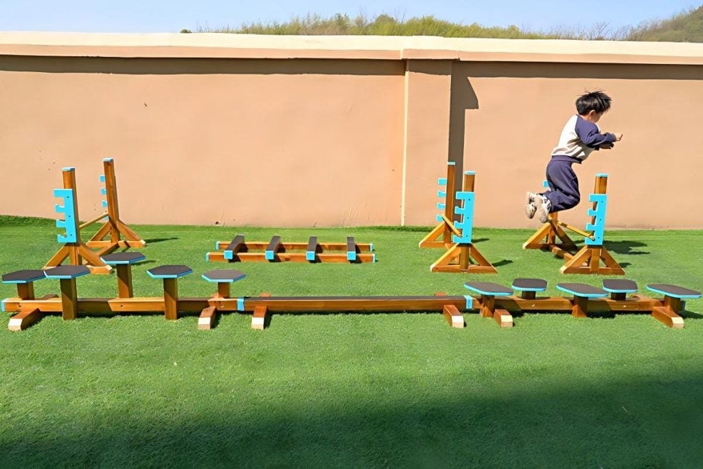 Outdoor 10Pcs Wooden Balance Beam Playset