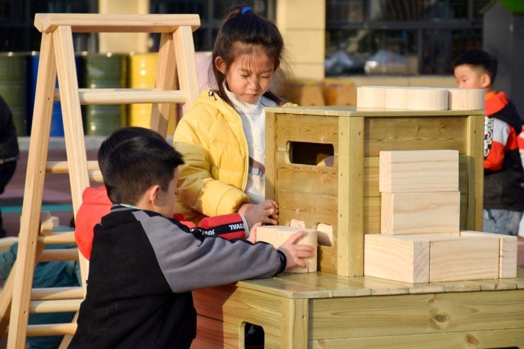 Large Wooden Building Blocks: 706pcs Outdoor Exploration Set