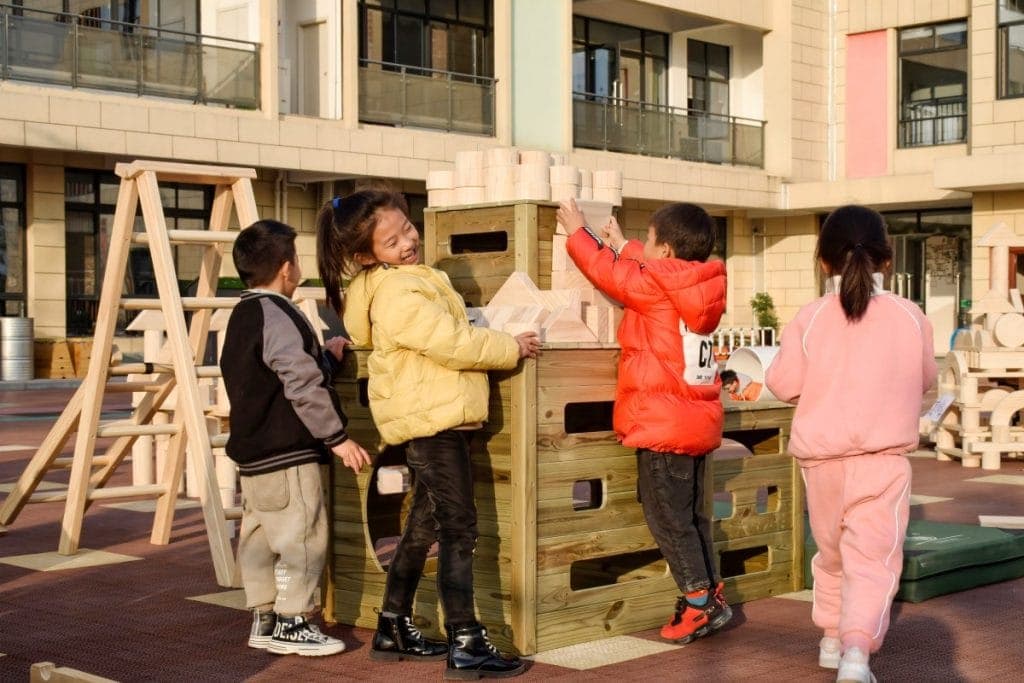 Large Wooden Building Blocks: 706pcs Outdoor Exploration Set