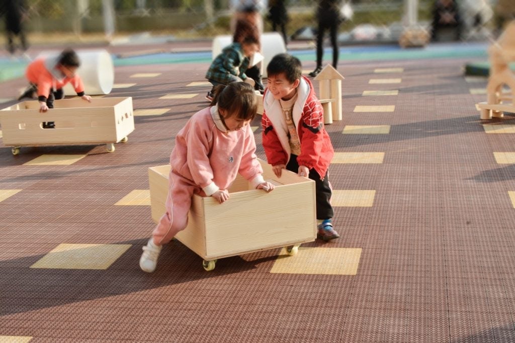 Large Wooden Building Blocks: 706pcs Outdoor Exploration Set
