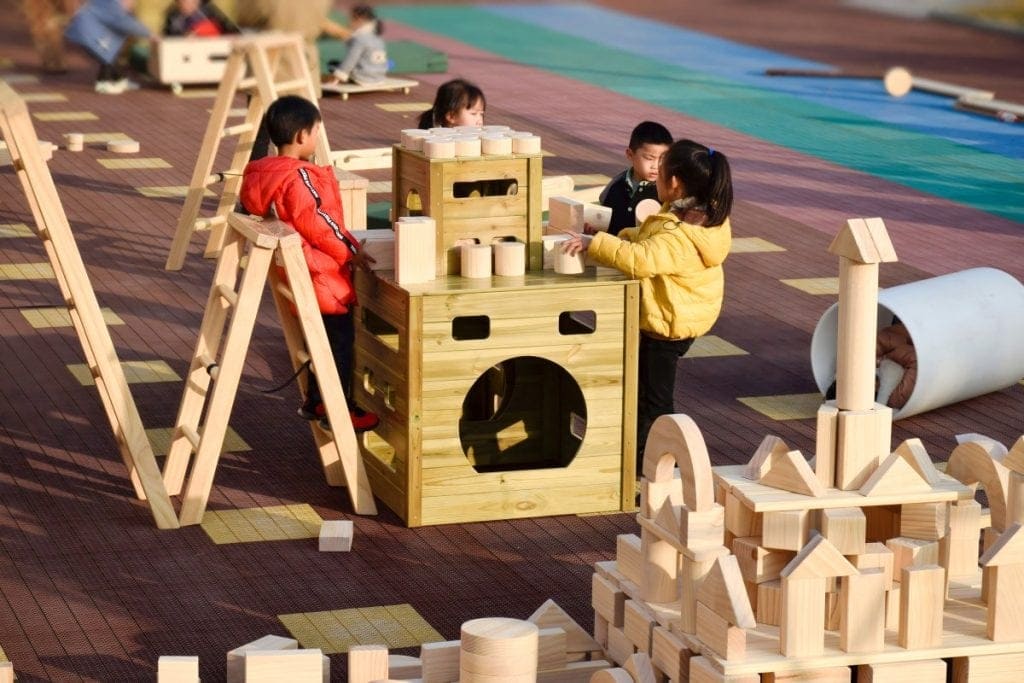 Large Wooden Building Blocks: 706pcs Outdoor Exploration Set