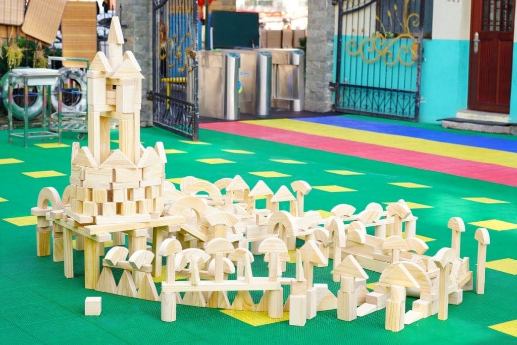 Unit Blocks: 417pcs Natural Wooden Building Blocks Set for Preschool
