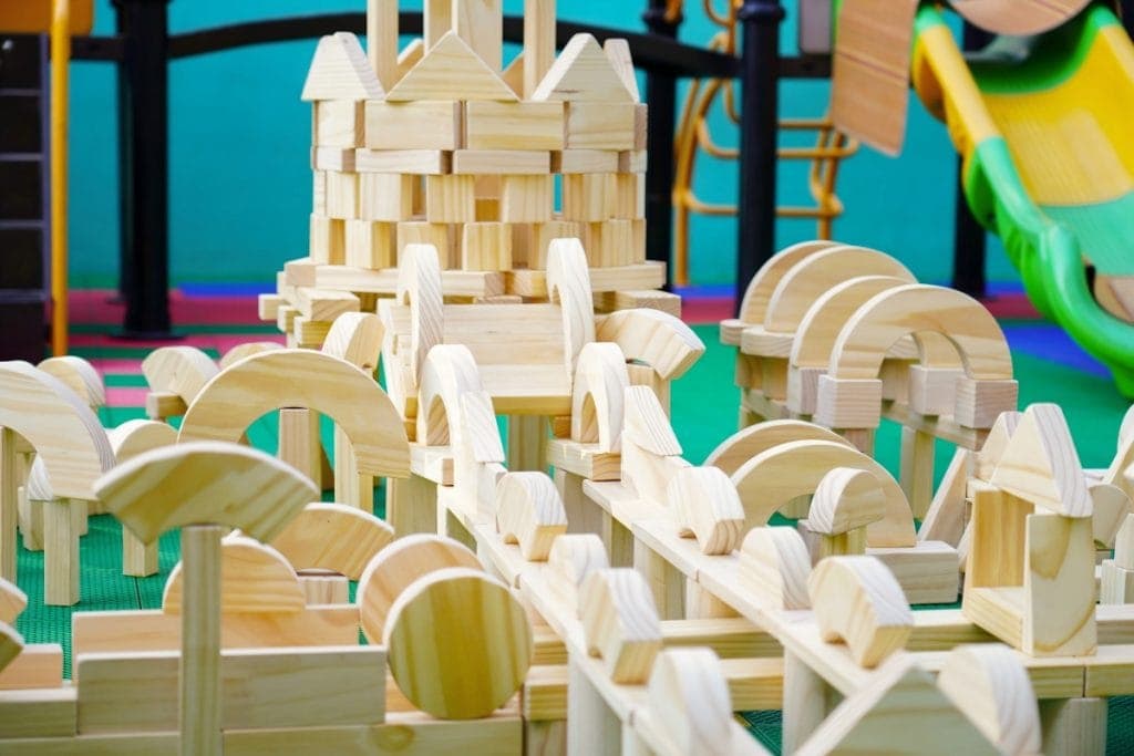 Unit Blocks: 417pcs Natural Wooden Building Blocks Set for Preschool