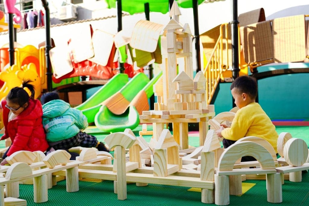 Unit Blocks: 417pcs Natural Wooden Building Blocks Set for Preschool