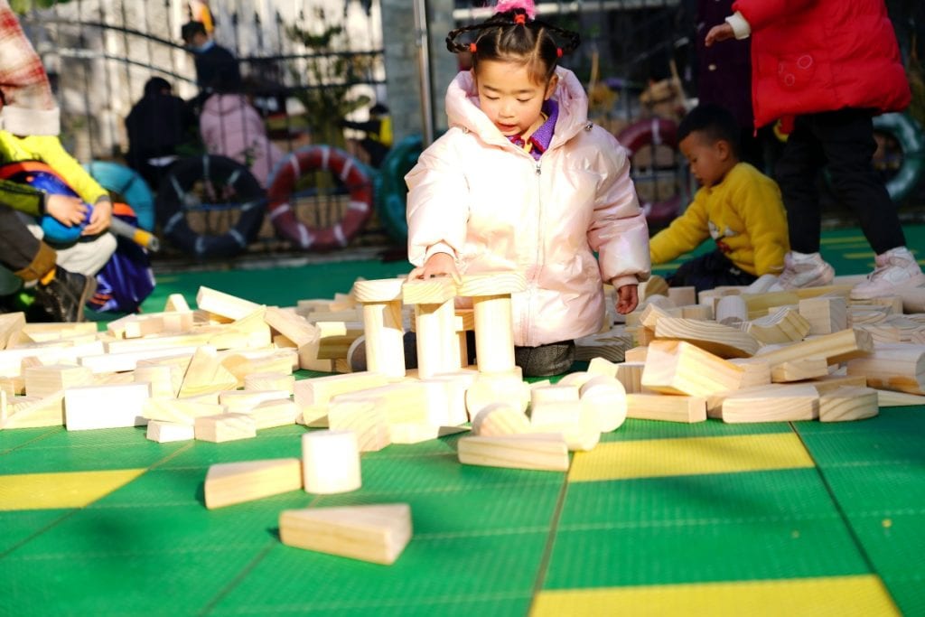 Unit Blocks: 417pcs Natural Wooden Building Blocks Set for Preschool