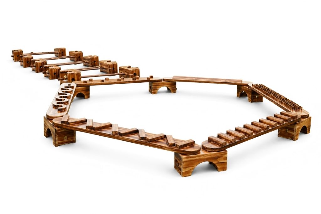 Wooden Outdoor Playground Equipment: 32pcs Balance Stones Set