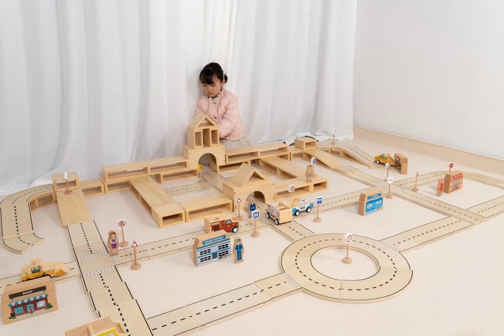 113-Piece Wooden City Road & Hollow Block Construction Set