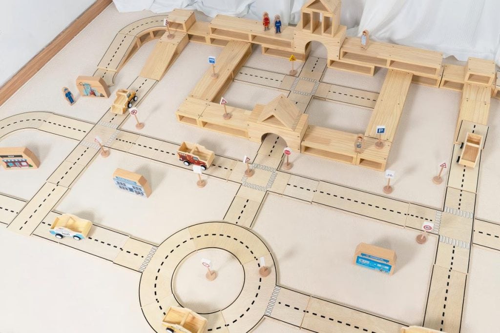 113-Piece Wooden City Road & Hollow Block Construction Set
