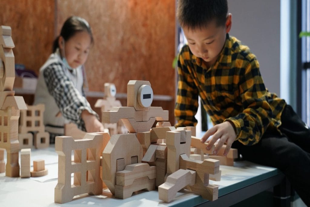 132-Piece Beechwood Engineering Building Blocks Set