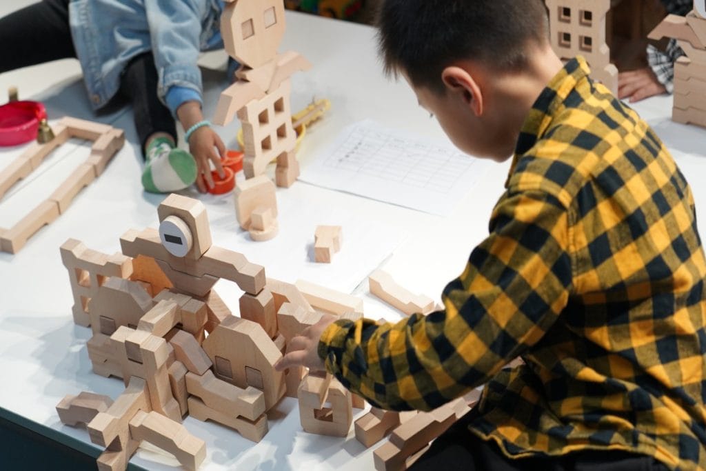 132-Piece Beechwood Engineering Building Blocks Set