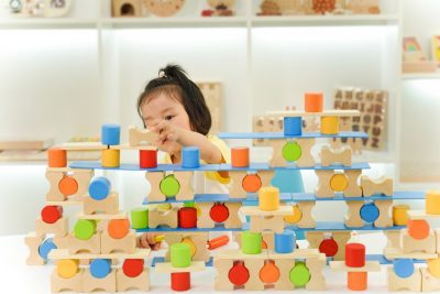134-piece colorful wooden balance and construction blocks set