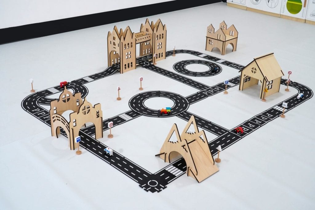 135-Piece Modular Roadway Town & Wooden Building Play Set