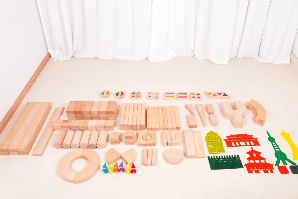 152-Piece Colorful Cityscape Wooden & Acrylic Building Set