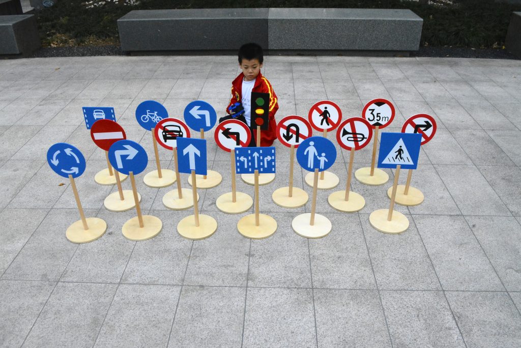 18-Piece Large Wooden Traffic Signs Set