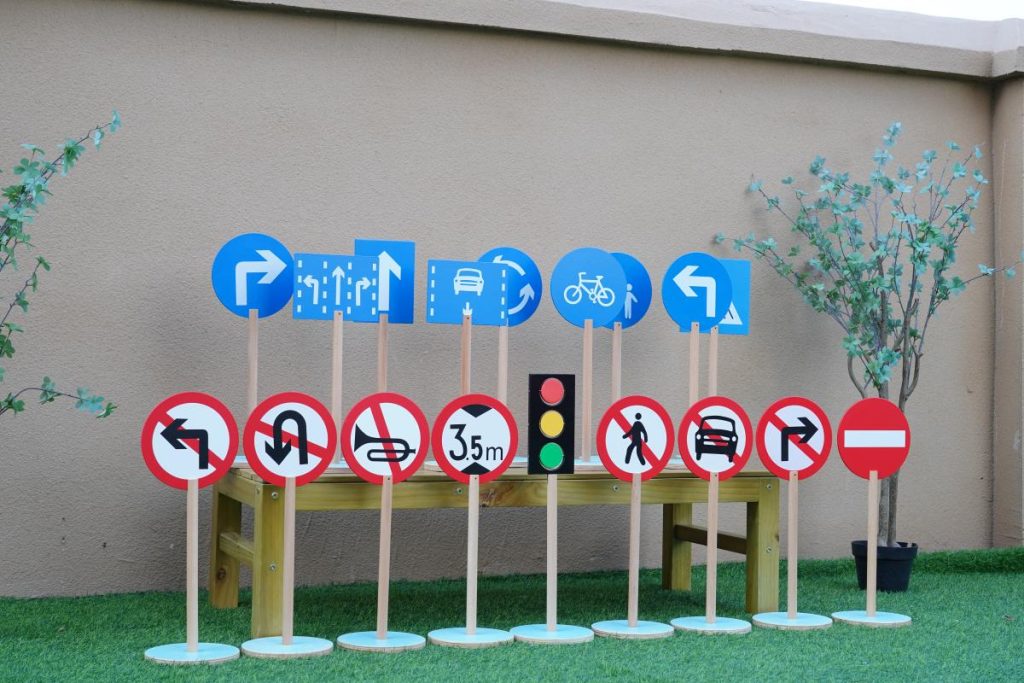 18-Piece Large Wooden Traffic Signs Set