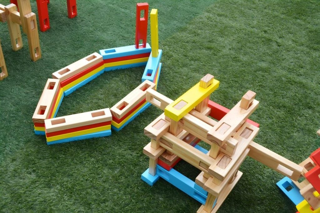 180-Piece Colorful Interlocking Wooden Construction Blocks